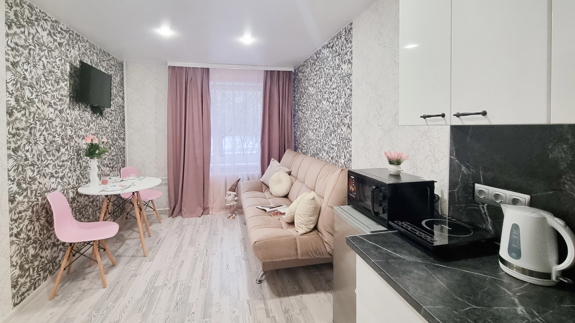Апартаменты LovelyHome39 у Королевских ворот студия 4