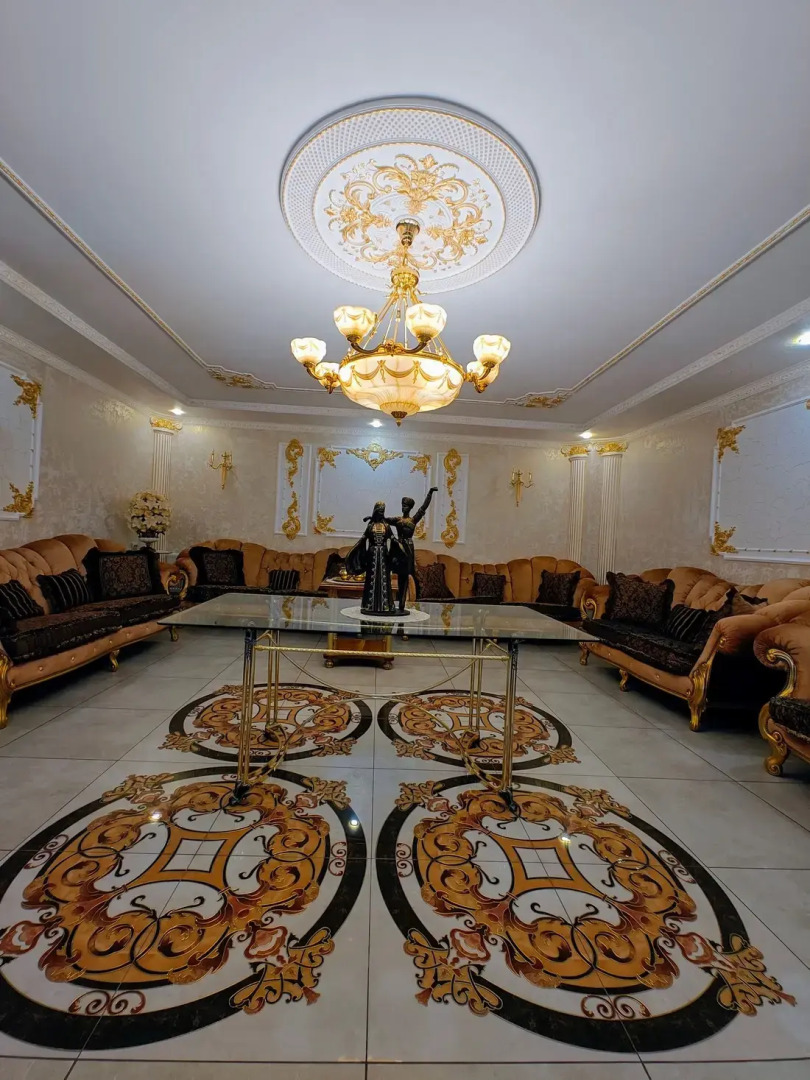 Отель Golden House