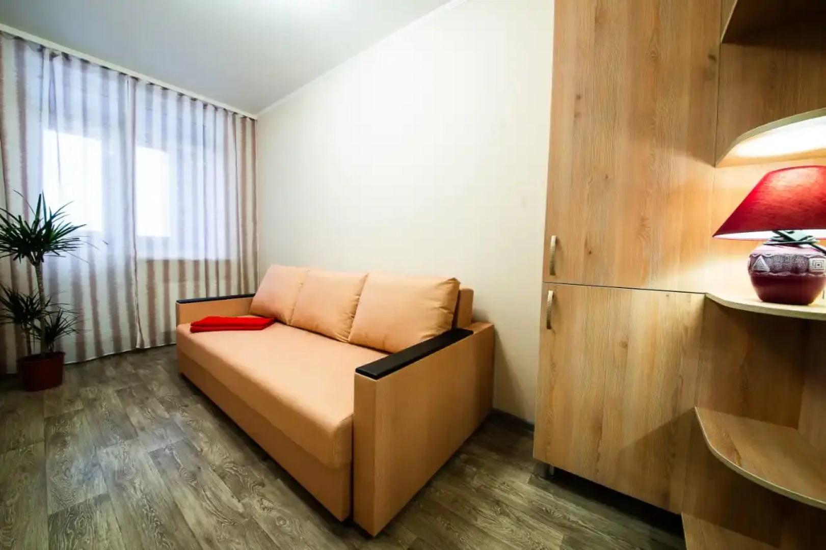 Апартаменты Чернышевского 137