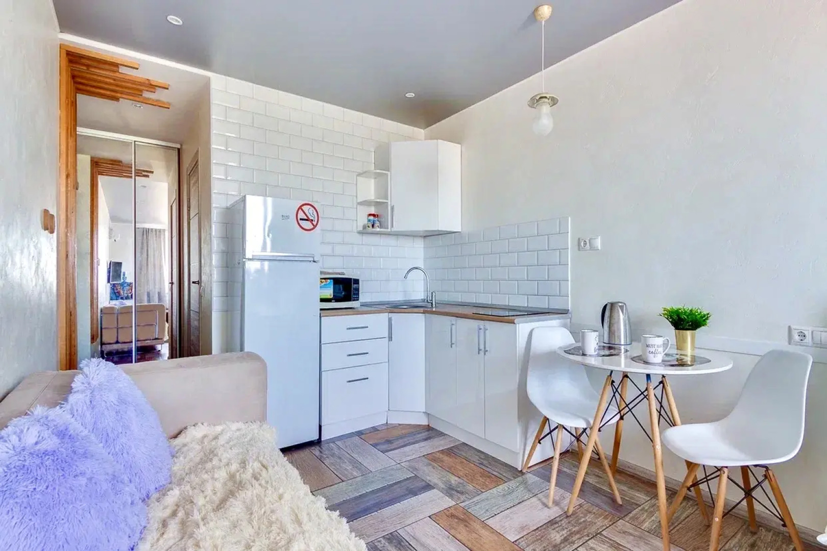 Апартаменты Уютные Апартаменты у Шереметьево с просторной лоджией и кондиционером