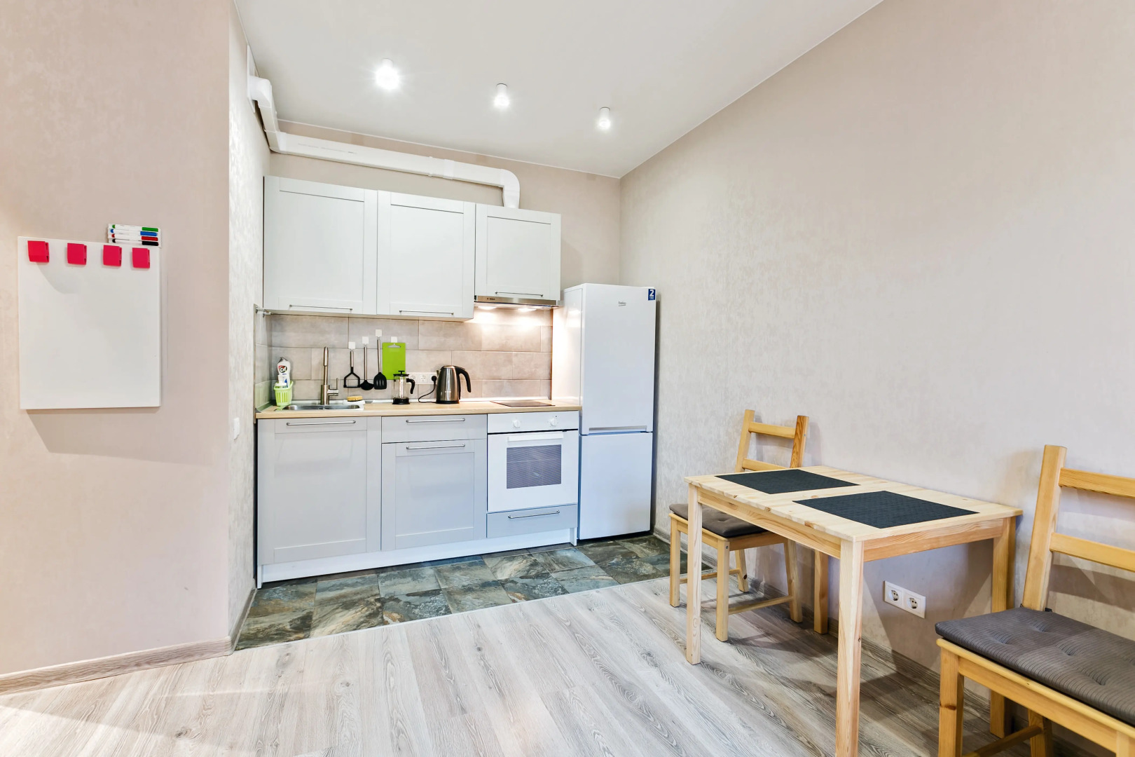 Квартира MaxRealty24 Германа Титова 3