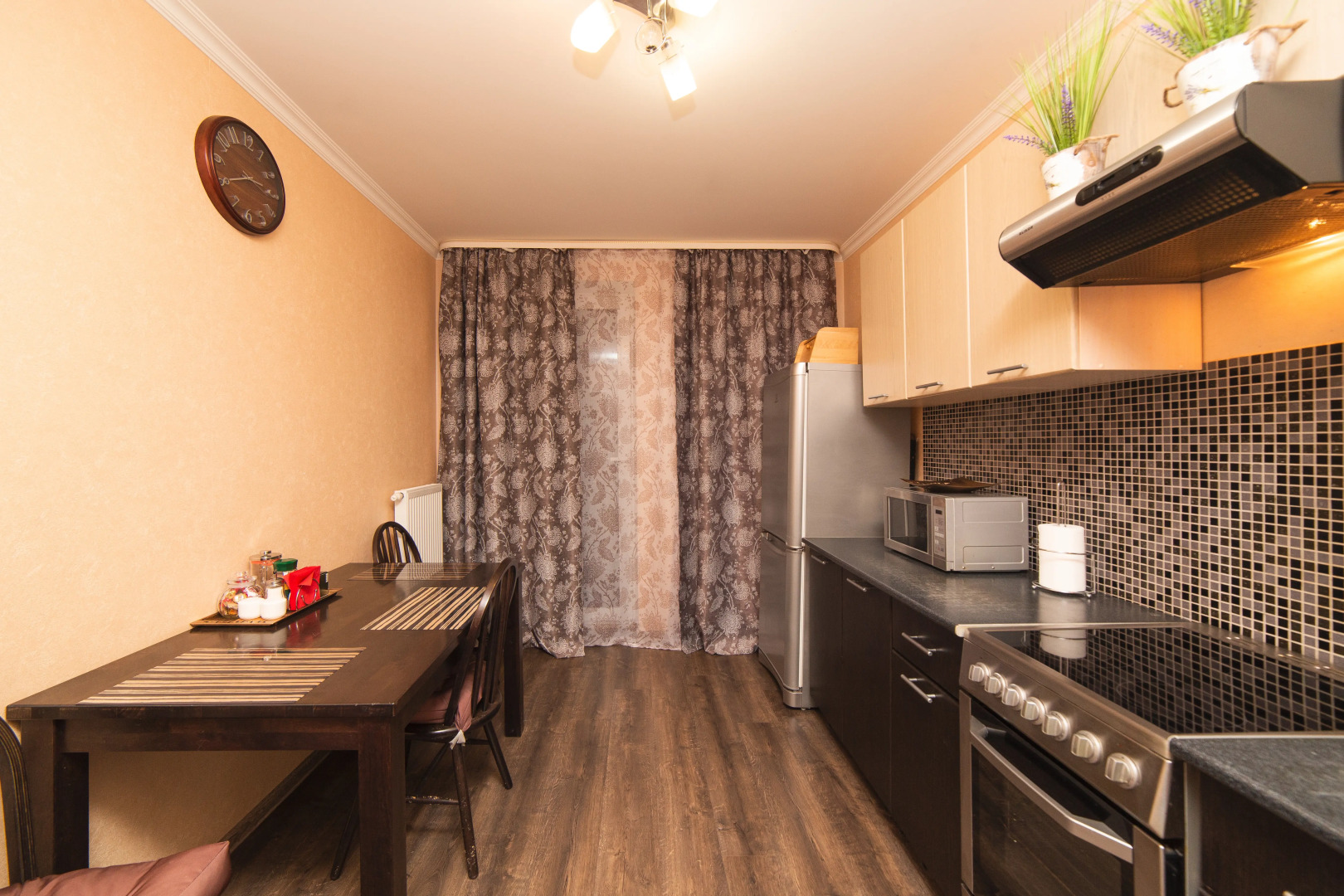 Апартаменты Novin квартал с видом во двор