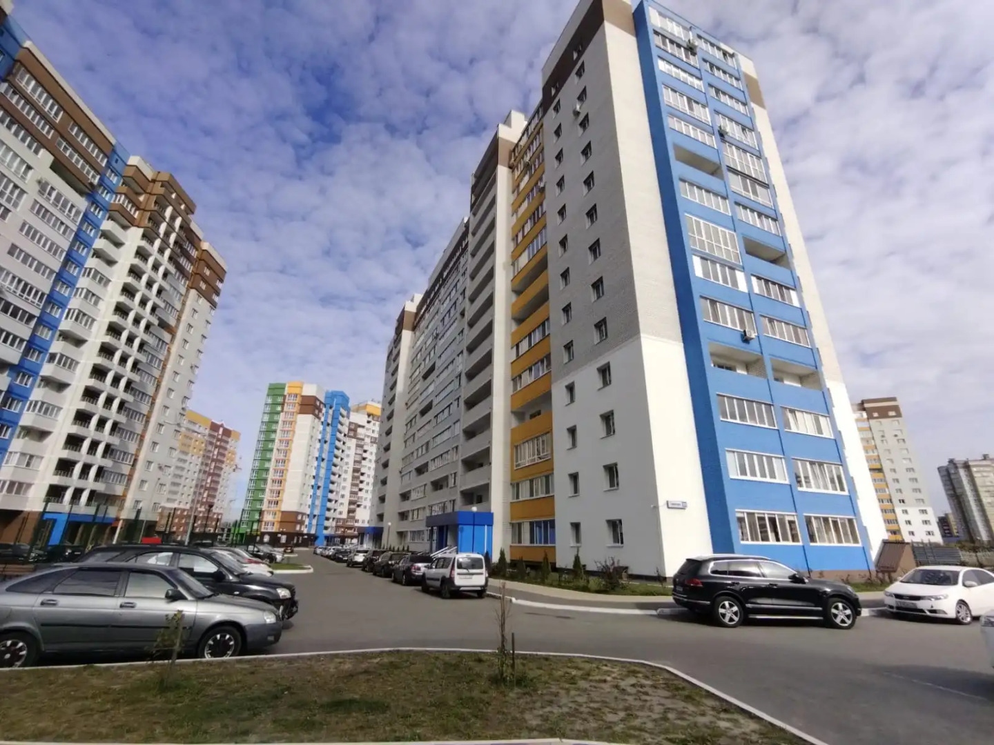 Апартаменты на Горбатова 22