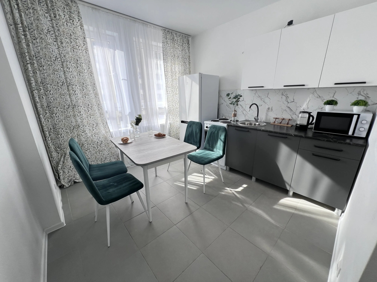 Квартира Двухкомнатная Ботаника