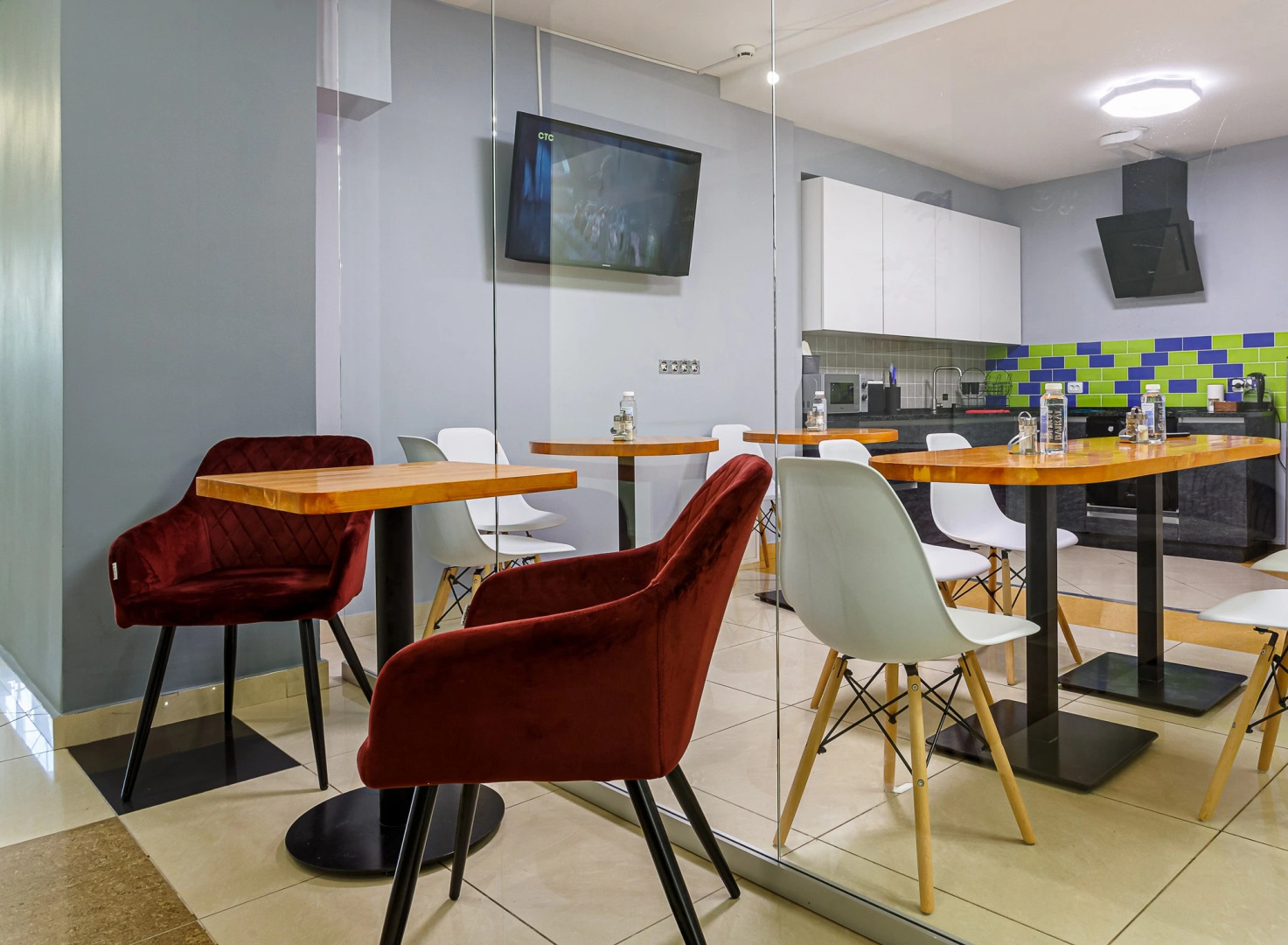 Хостел M&DHost