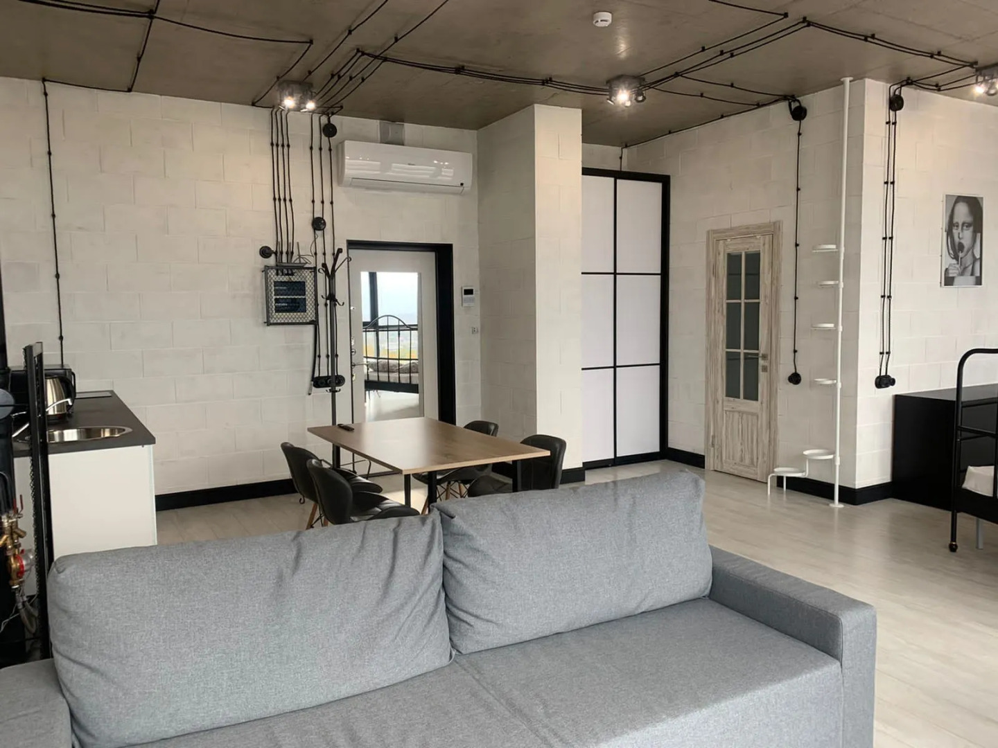 Апартаменты 1503 Верхнеторговая площадь 4