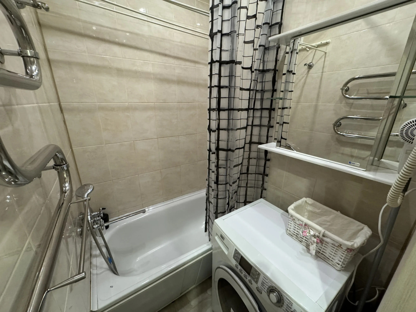 Апартаменты Apart-Comfort на Которосльной Набережной 4