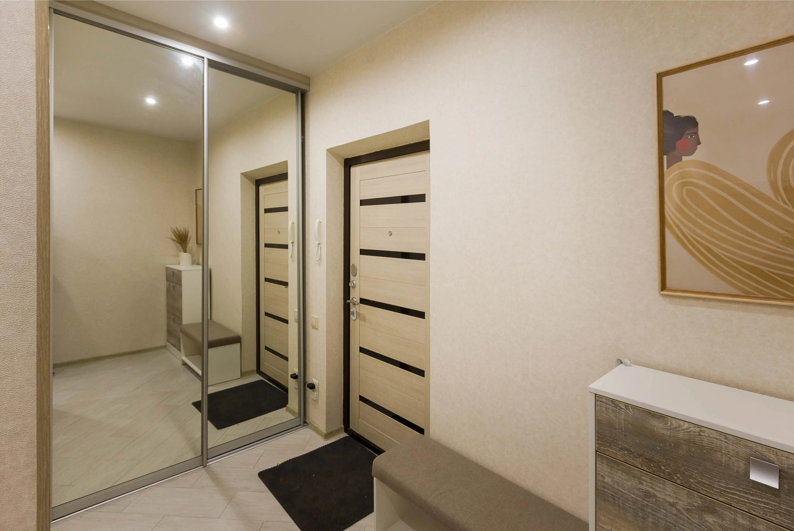 Квартира на Ставровской 1