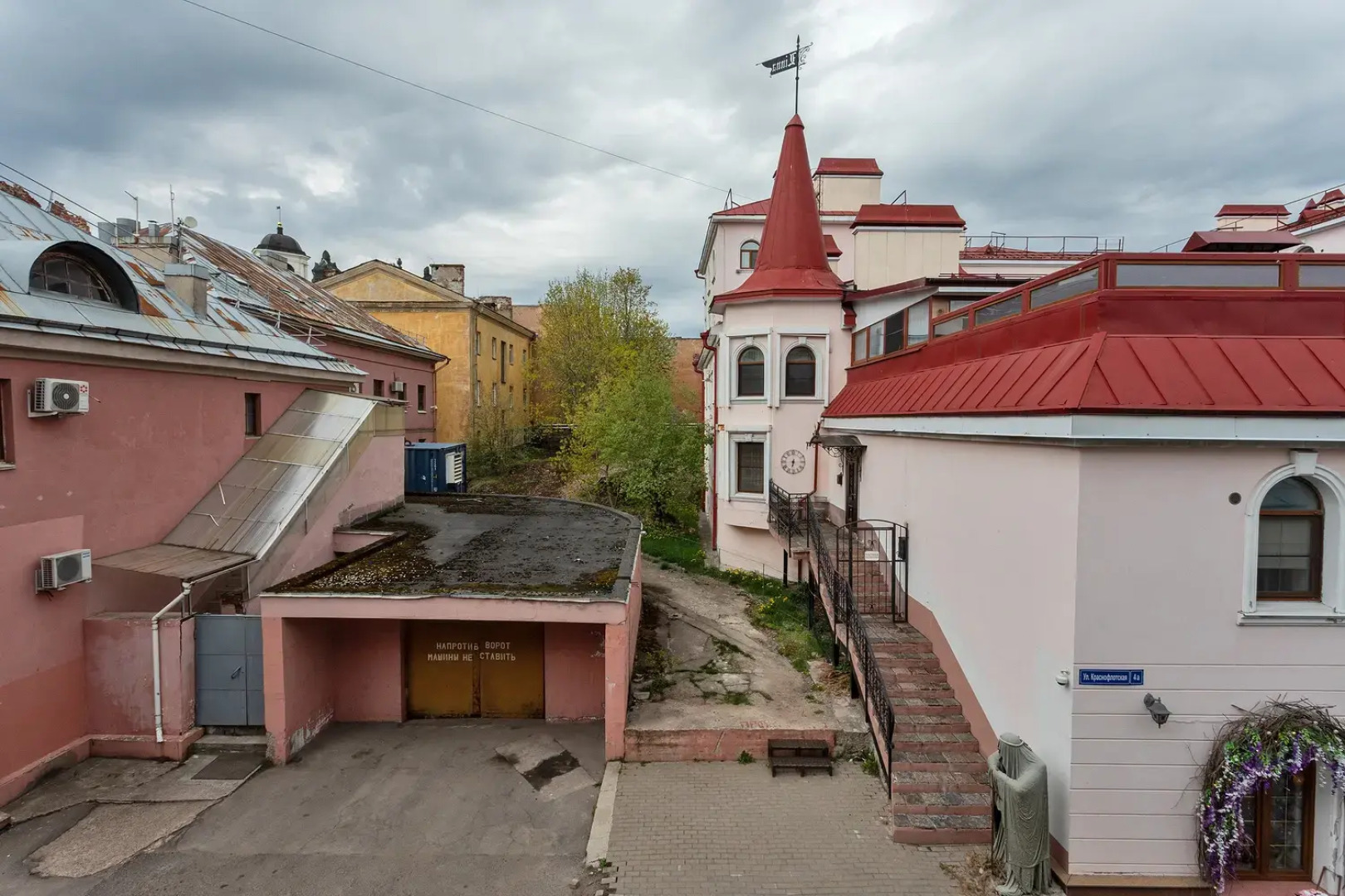 Апартаменты J&N Apartments с камином и летней террасой в самом центре исторического Выборга Краснофлотская 1