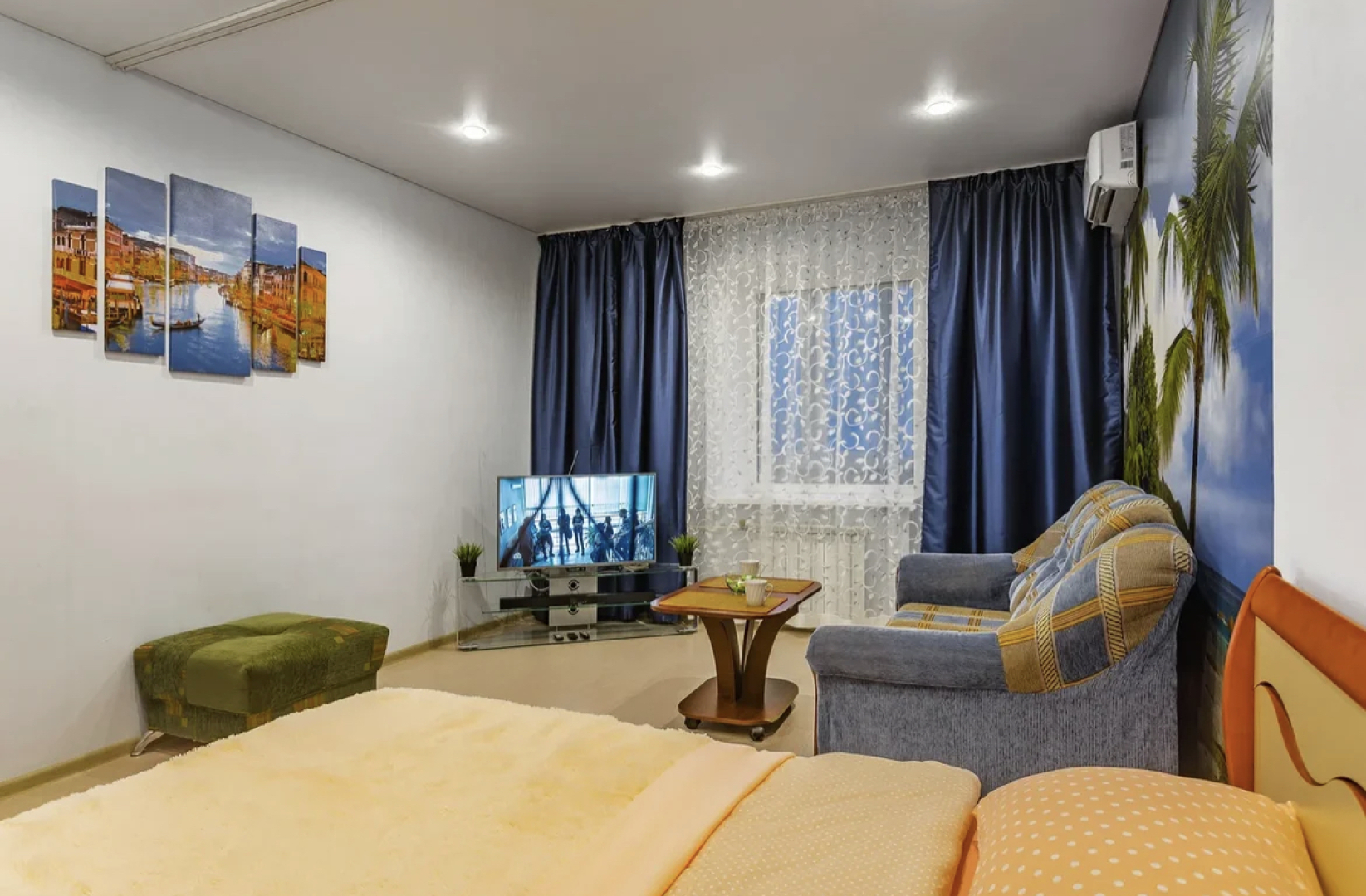 Уютные Апартаменты с Видом на реку Волгу (ул. 5 просека д.101)