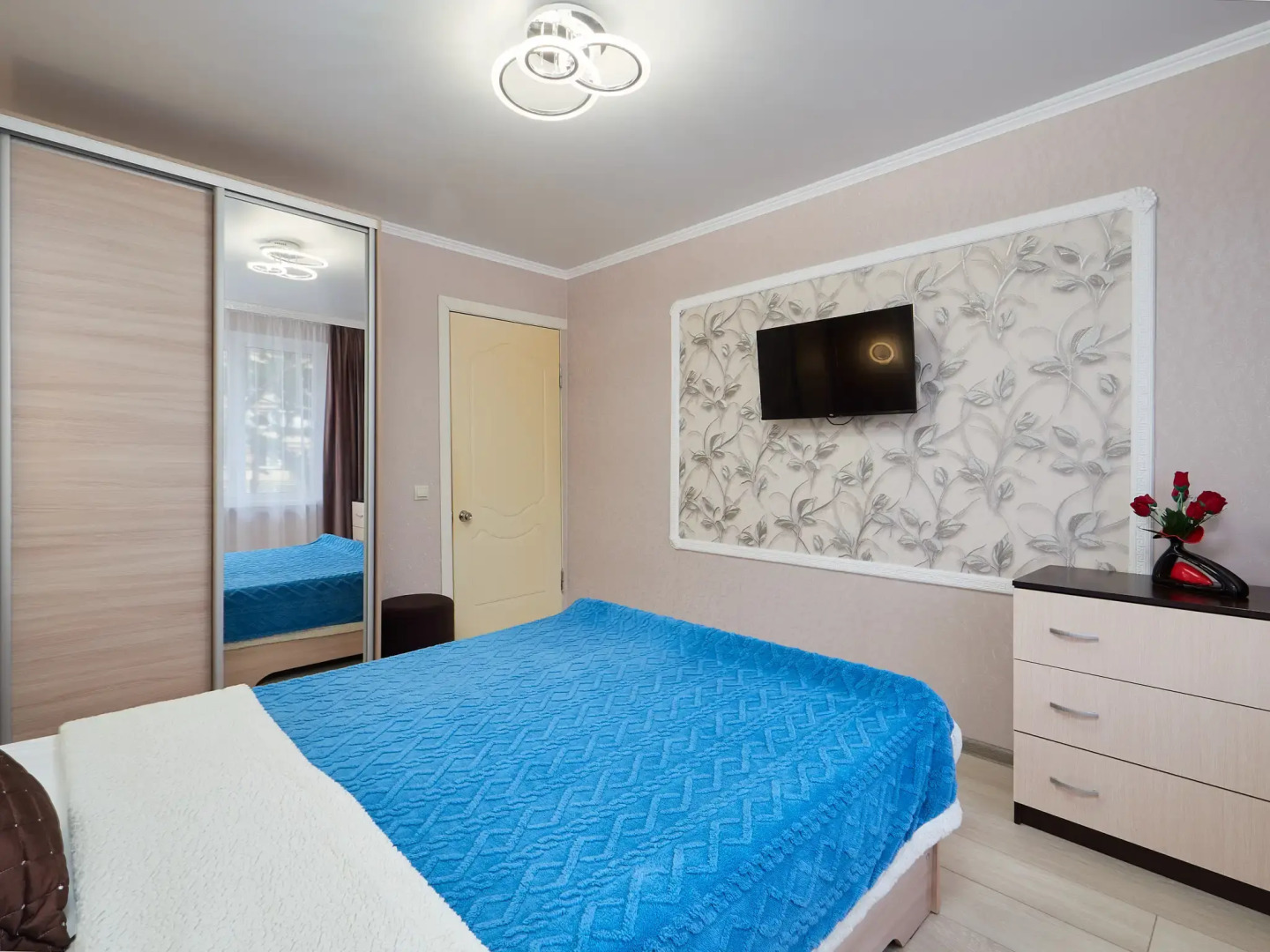 Апартаменты на ул Красивая