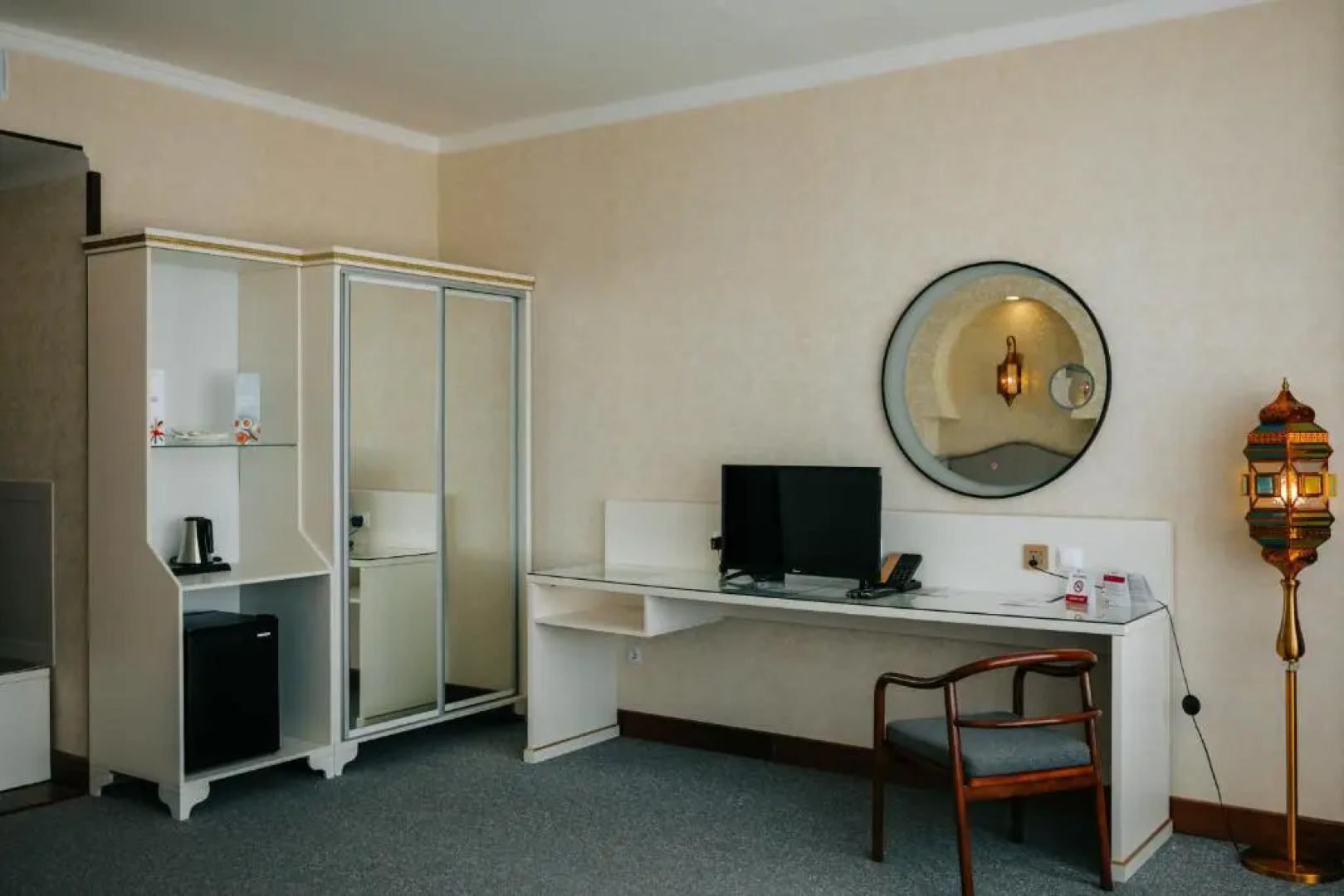 Отель Jannat Regency Jalal Abad