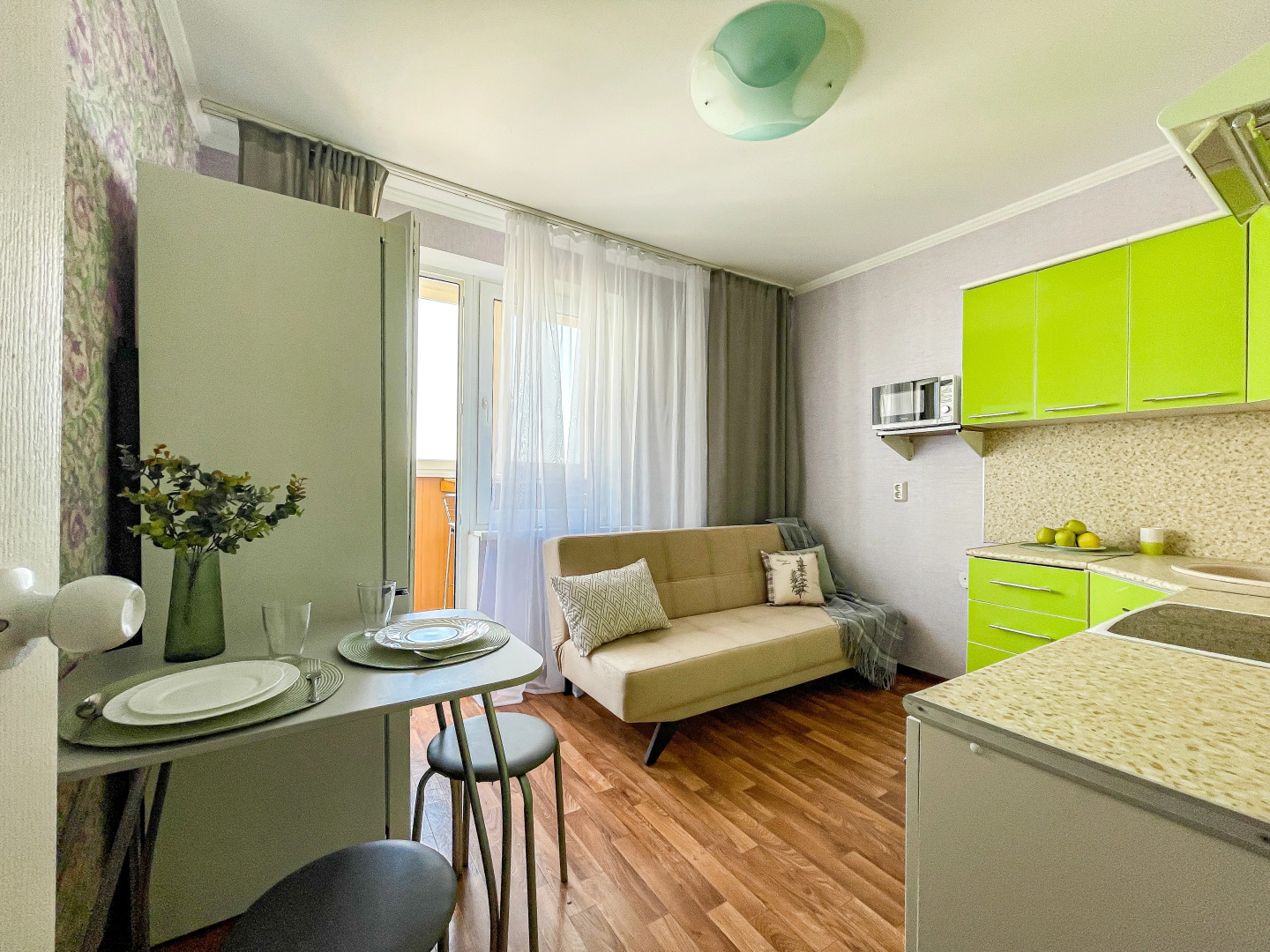 Квартира 2 Ночи на Мурата Ахеджака 22