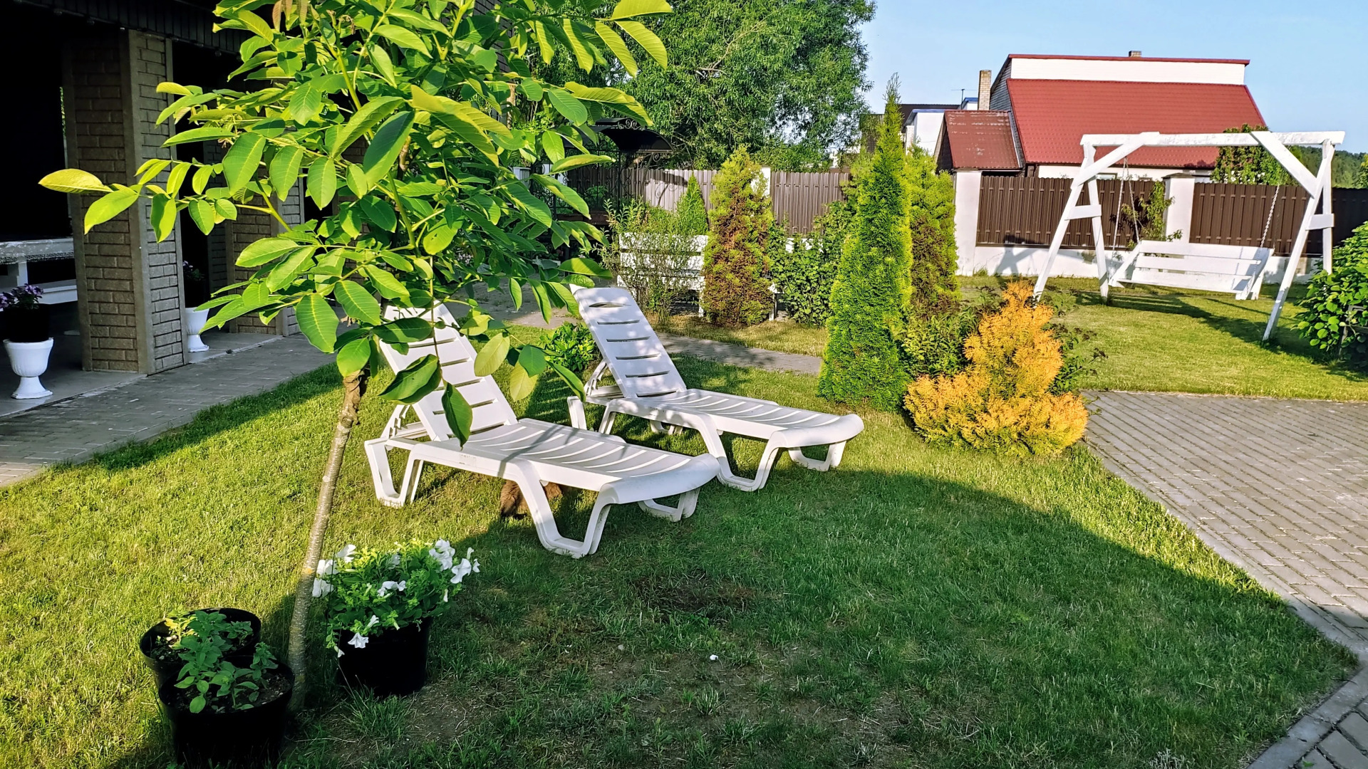 Частный дом Домик для семейного отдыха на берегу озера