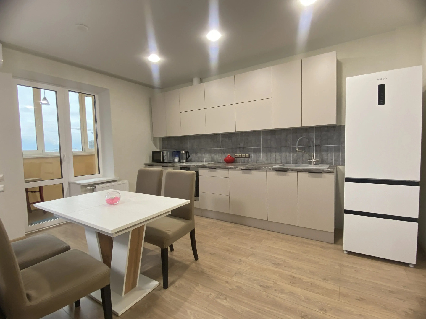 Апартаменты у метро Грушевка