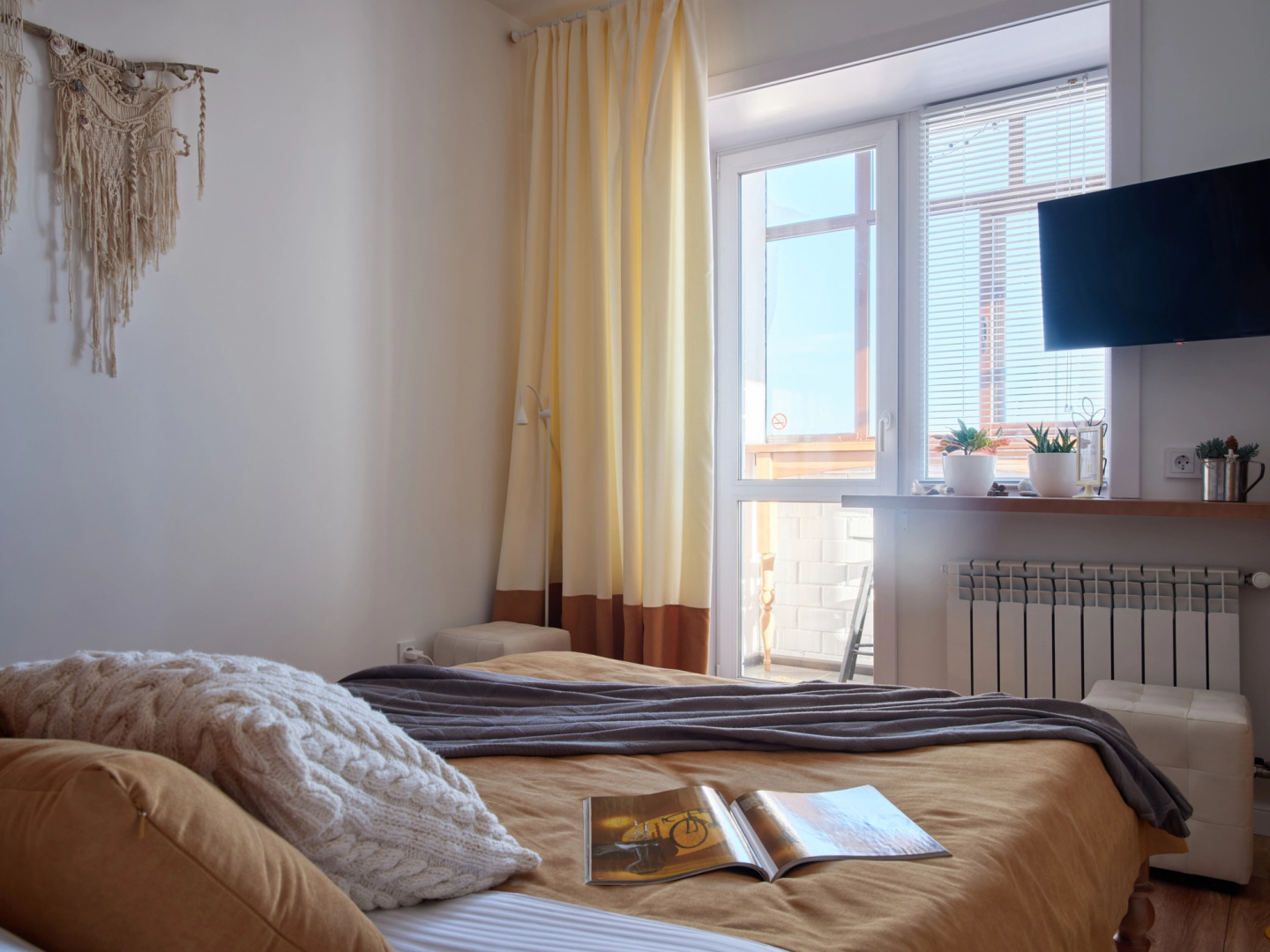 Квартира Milk&Honey Studio с шикарным видом на город и реку