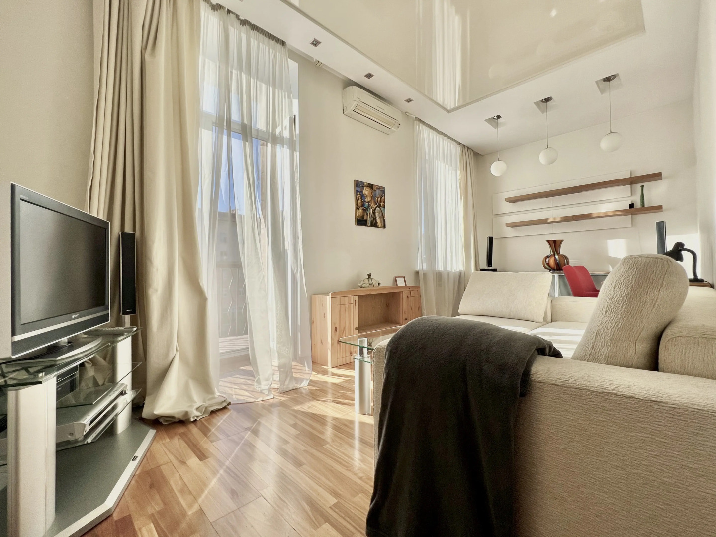 Апартаменты на проспекте Независимости 47