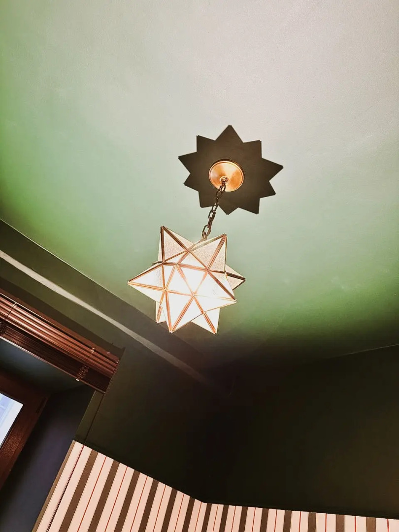 Квартира в тихом дворе с раздельными комнатами и с сауной на Невском