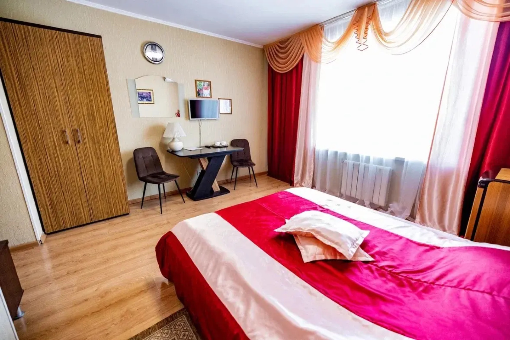 Отель На Вайнера