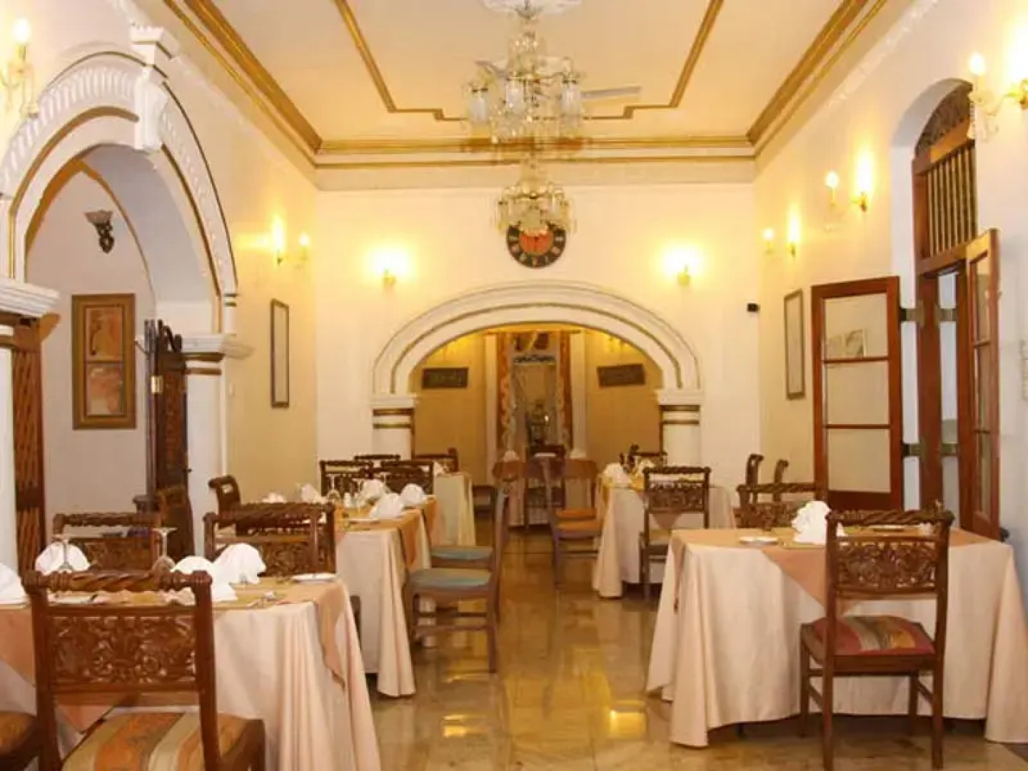 Вилла Manor House