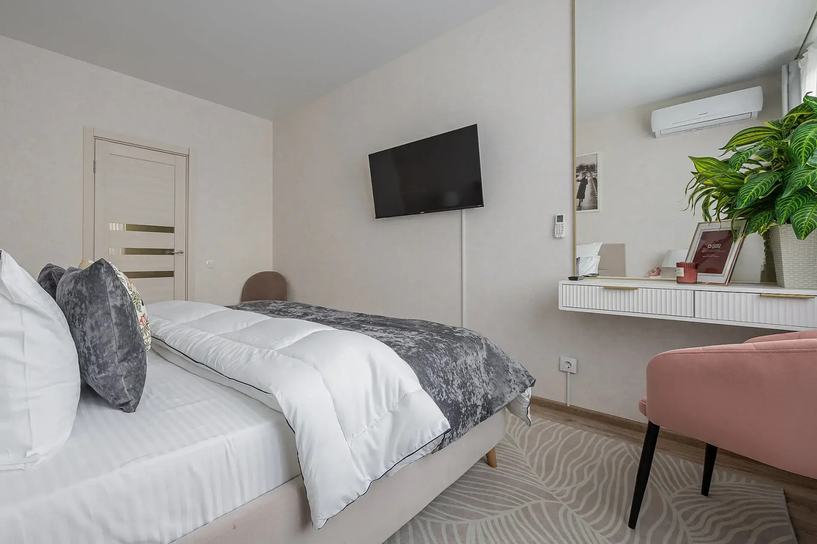 Апартаменты Как Дома на Академика Сахарова Рядом с Лесопарком Щёлковский Хутор