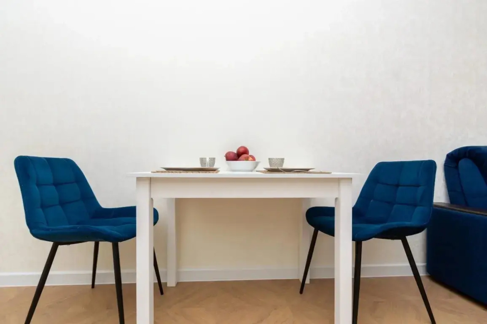 Апартаменты 37м с Кроватью и Диваном