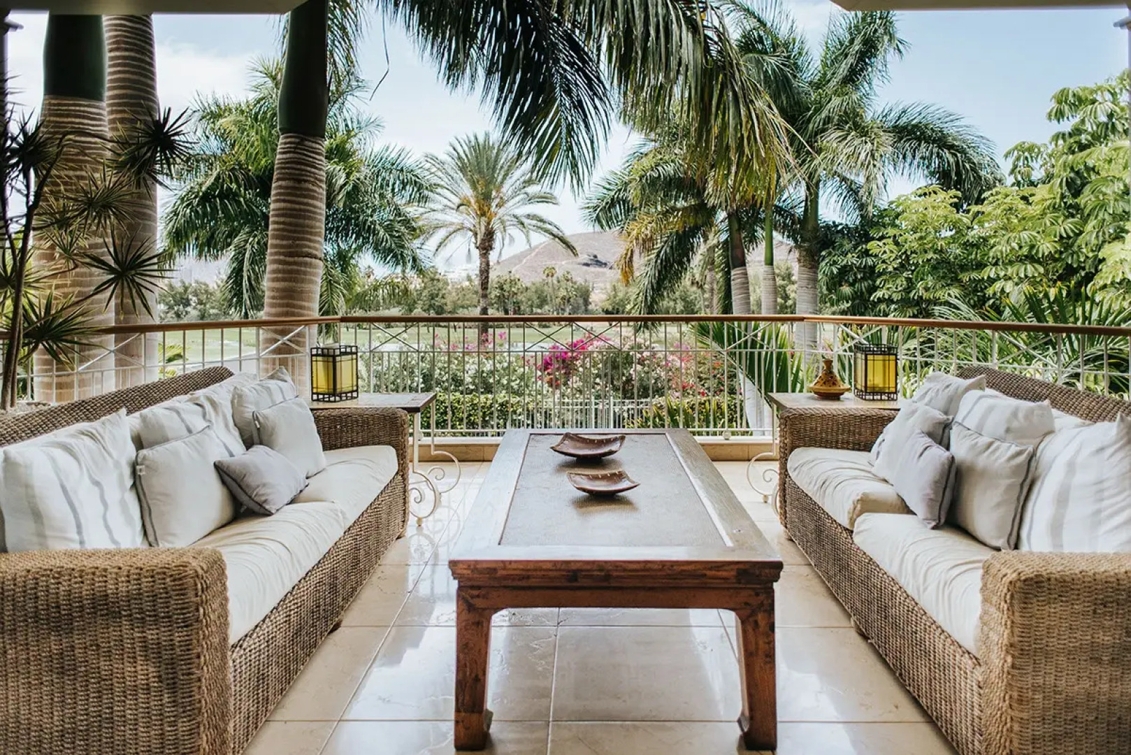 Luxury King Villa Apartments