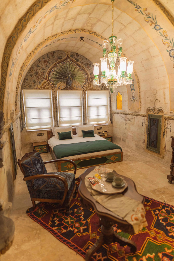 Отель Solo Cave Suites