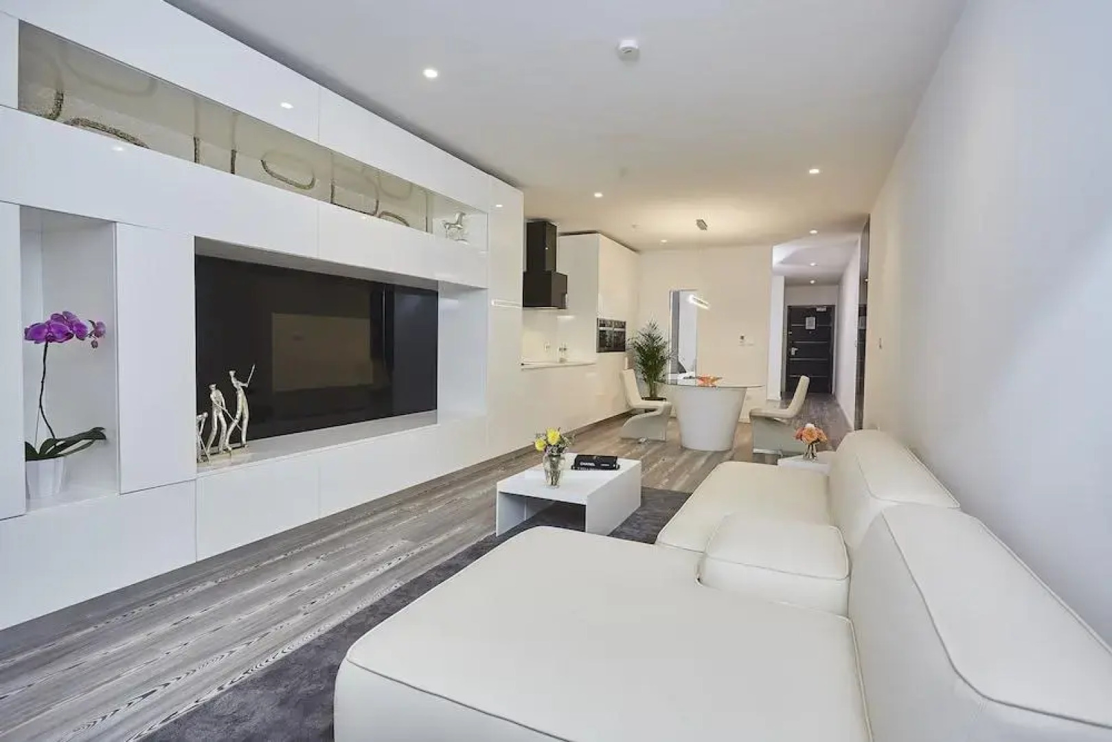 Отель Kwarleyz Residence