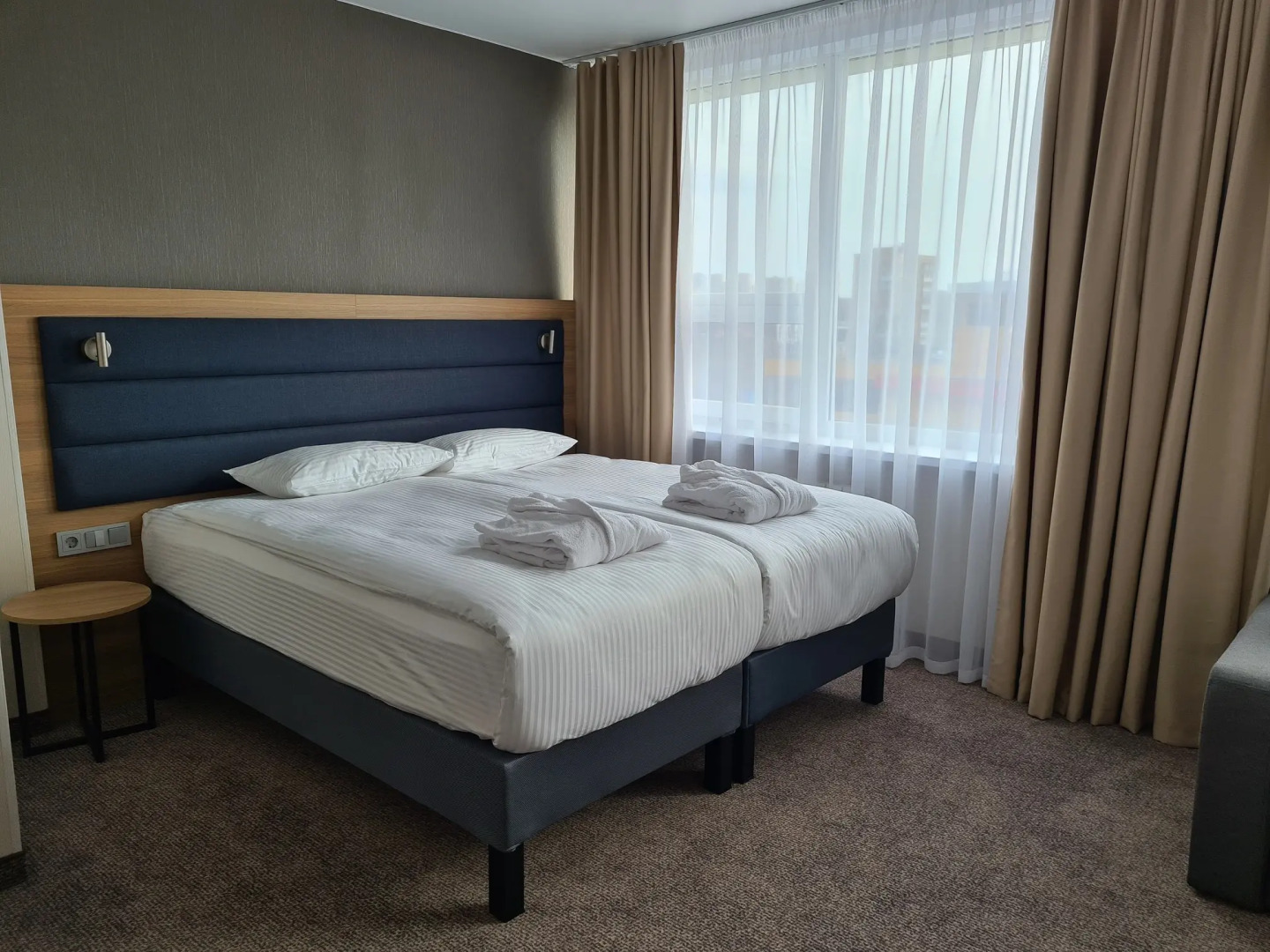 AMAKS Конгресс-отель