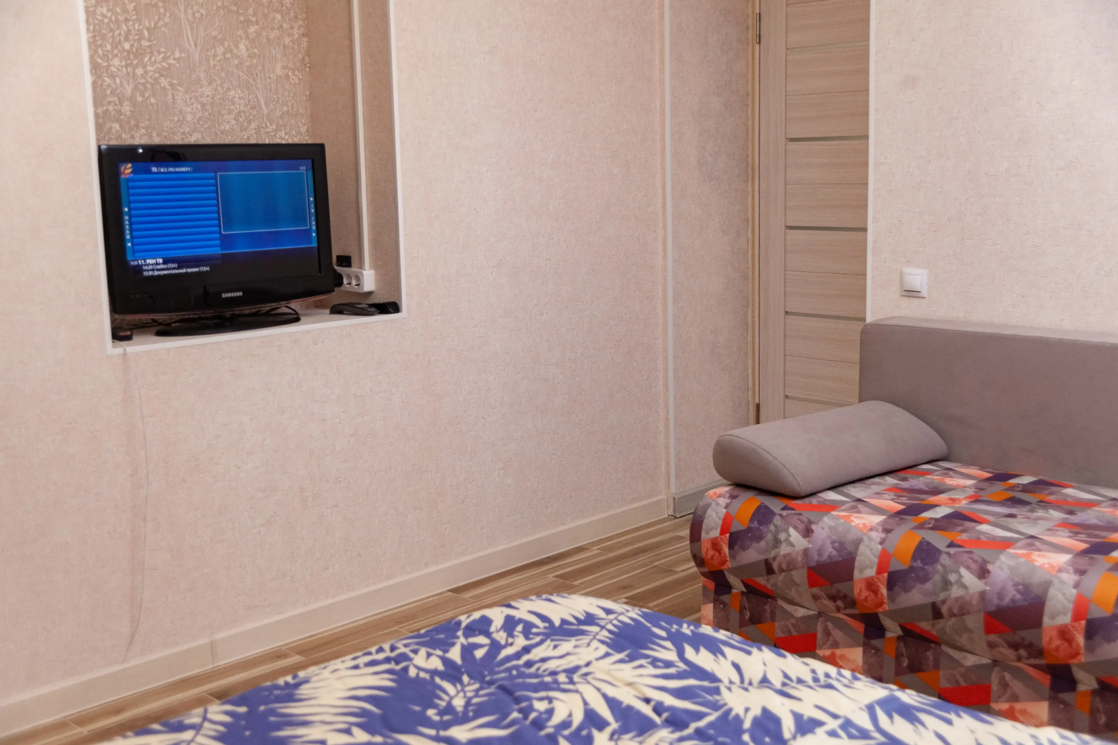 Однокомнатная квартира около администрации ШикаЛад КМВ