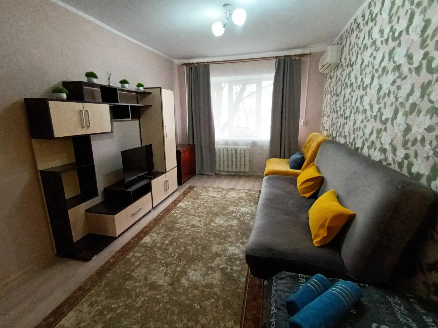 Квартира Уютная 2х-комнатная квартира