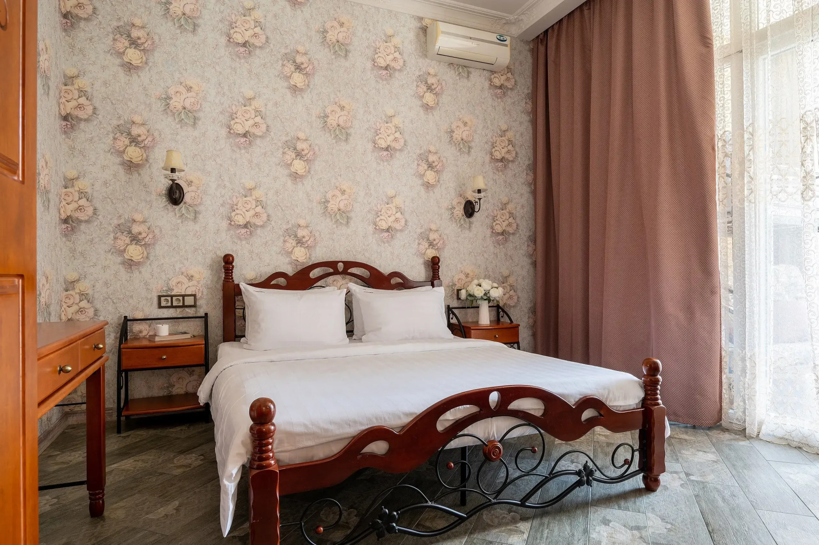 Апартаменты Red apartments Екатерининский Квартал Афродита