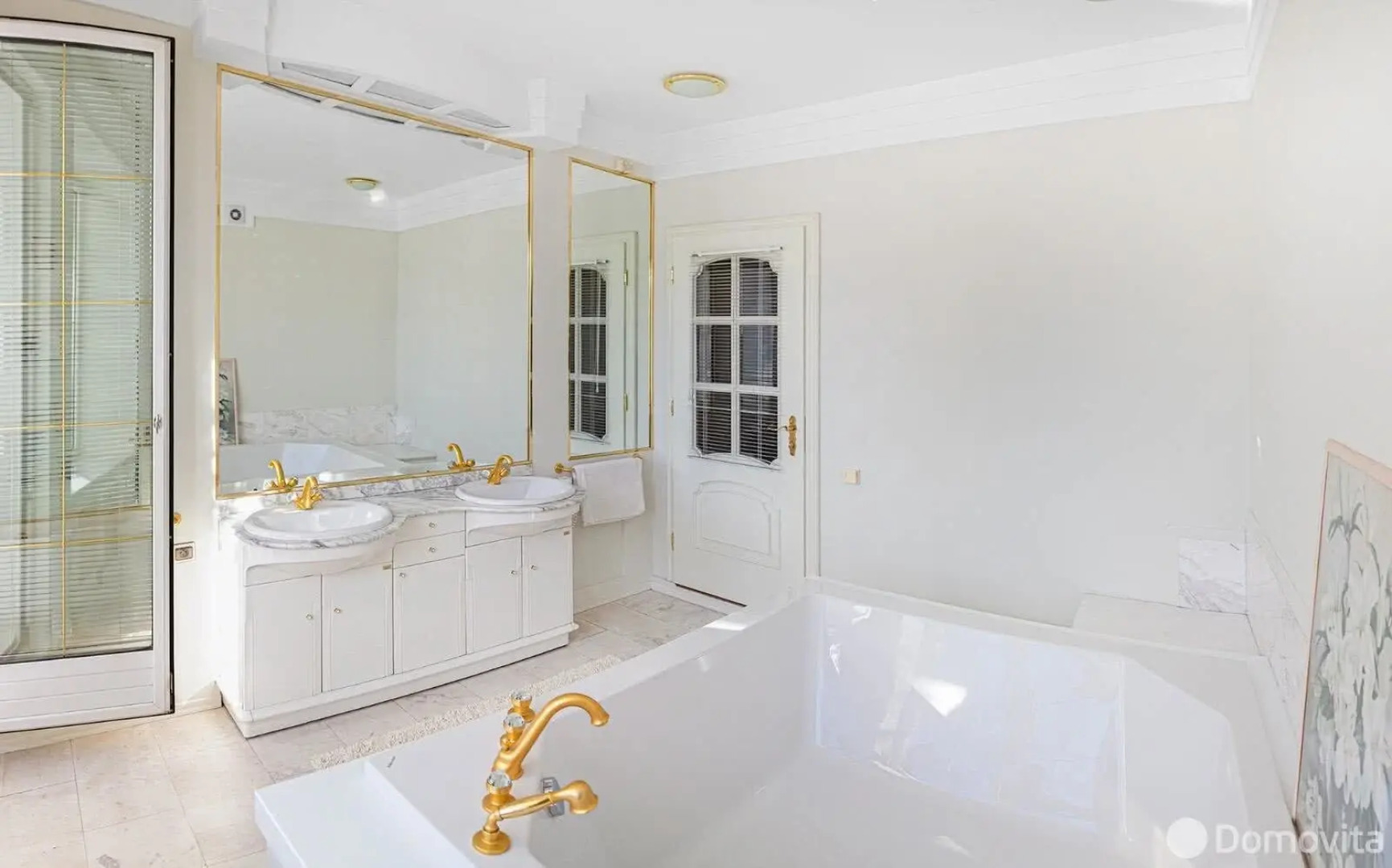 Апартаменты 5-комнатные HomeApart пр-т Независимости, 13