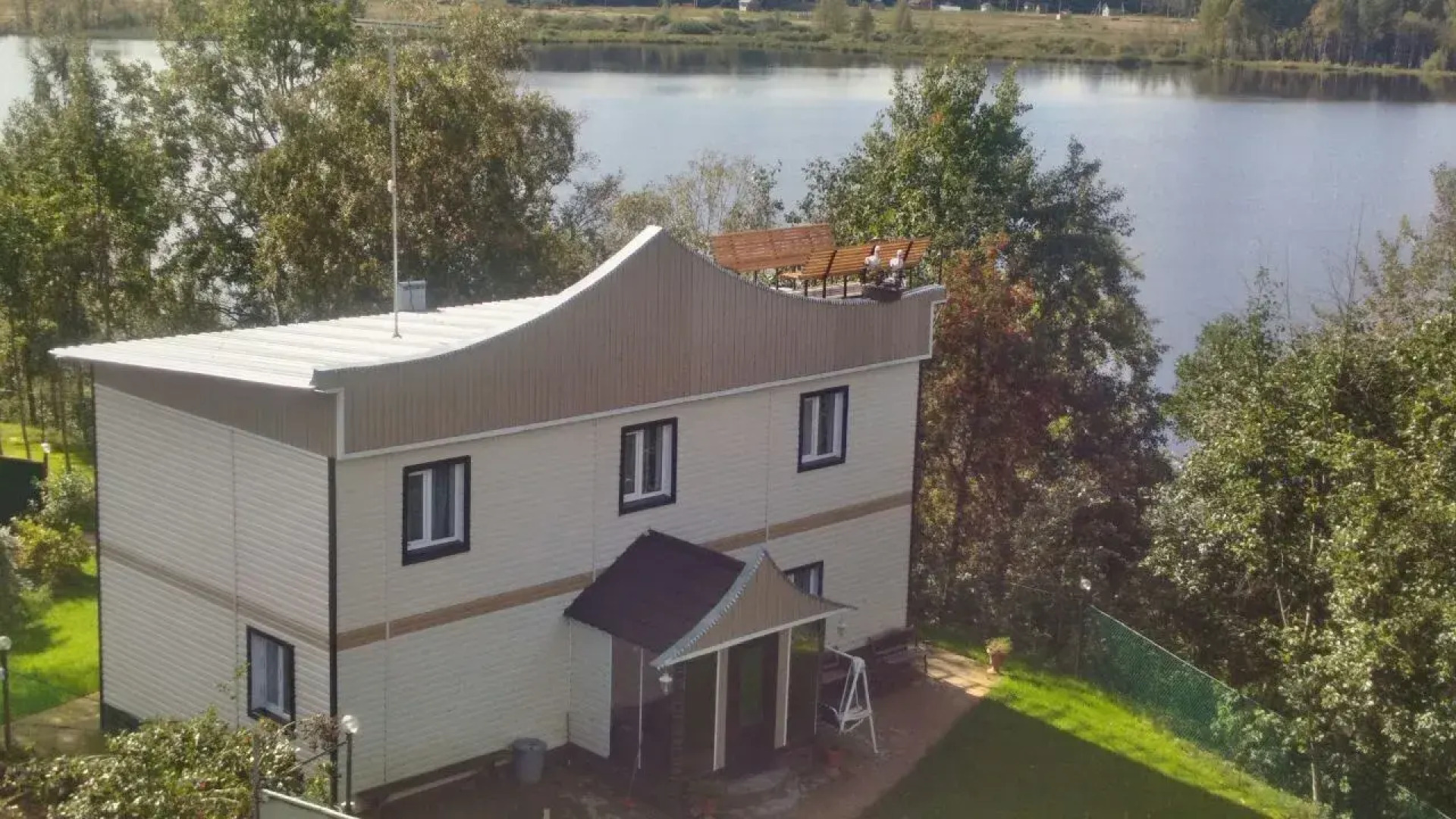 Частный дом на озере Волынское рядом с Игора