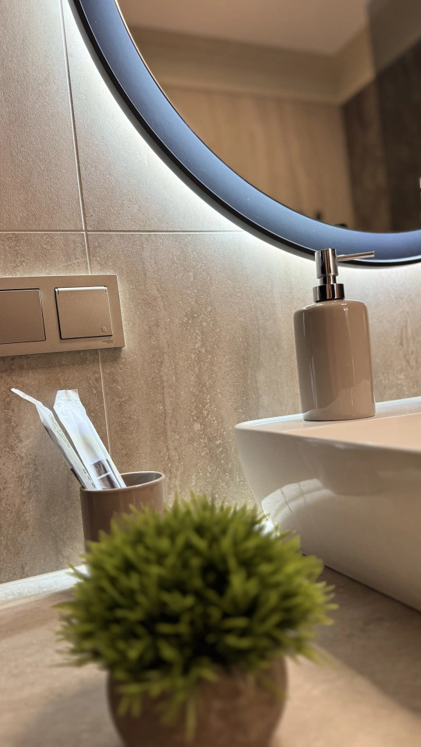 Квартира стильная 2х-к с изысканным ремонтом в ЖК Апарт