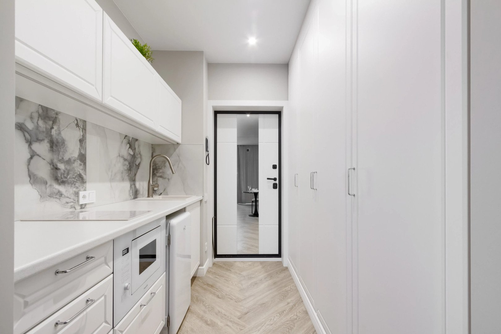 Квартира дизайнерская Andora-apart на Красном проспекте на 29 эт