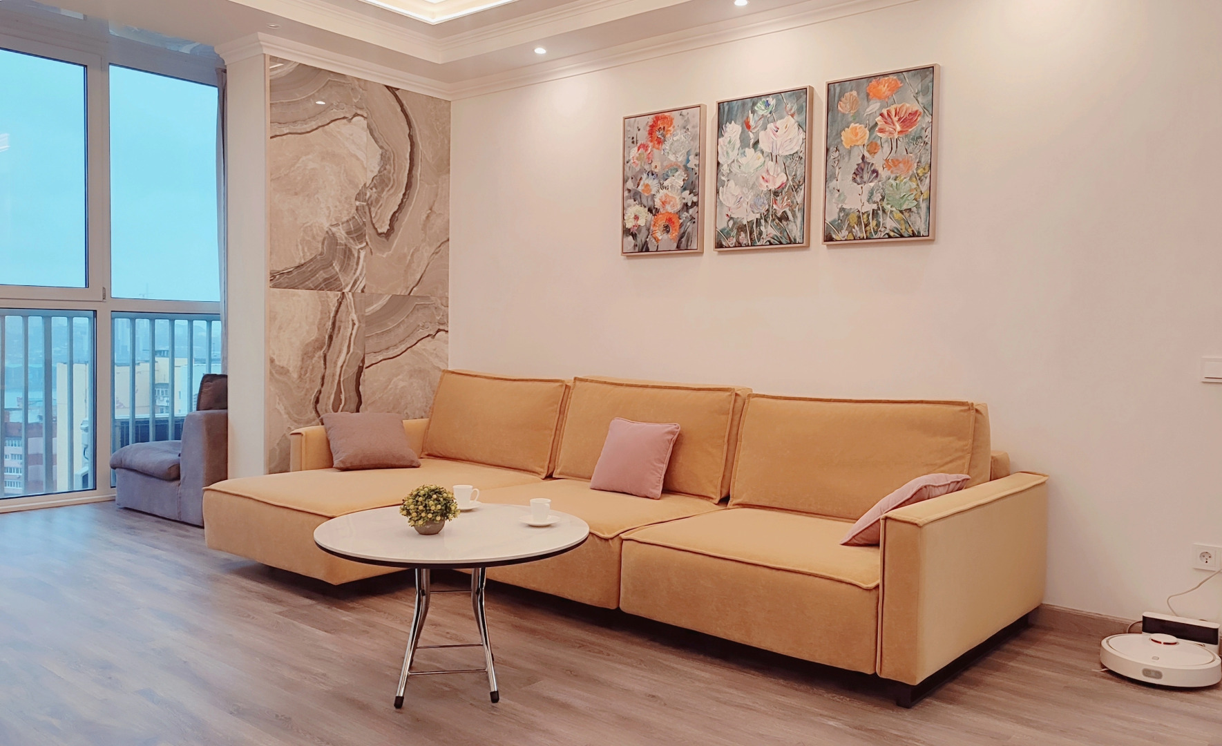 Апартаменты Шикарные В центре с видом на Золотой мост и Русский мост