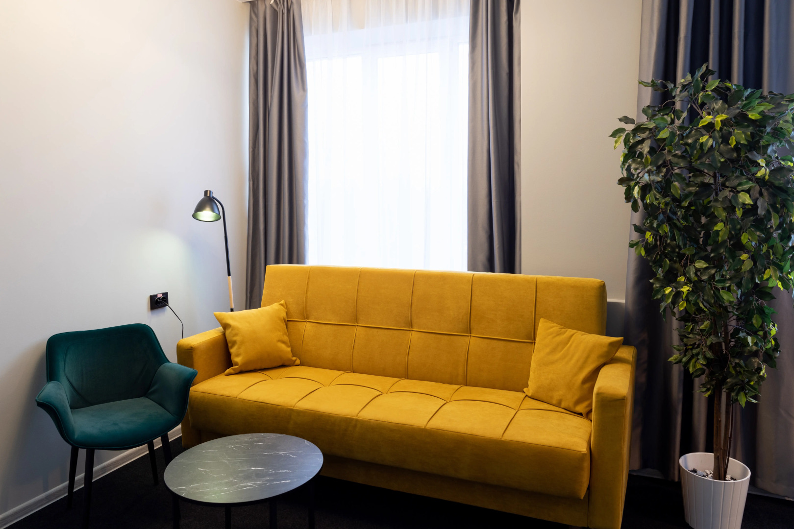 Отель Green Hall