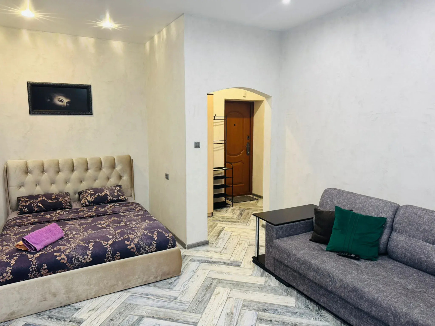 Апартаменты на Калючинской 14