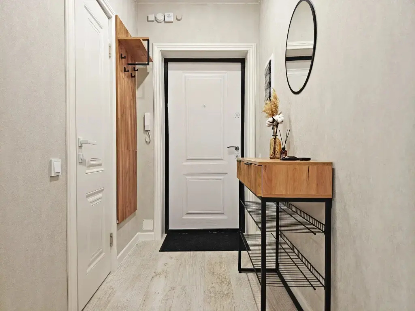 Квартира Граф Хаус 77