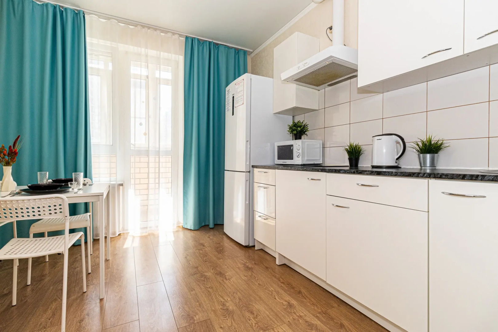 Апартаменты С Новым Ремонтом Возле Парка Краснодар