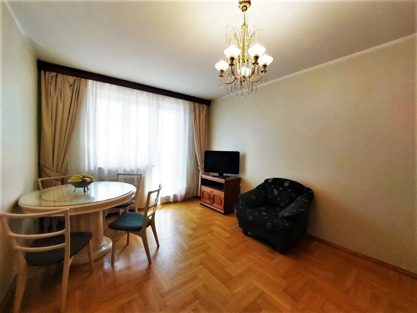 Квартира Просторная Двухкомнатная Квартира