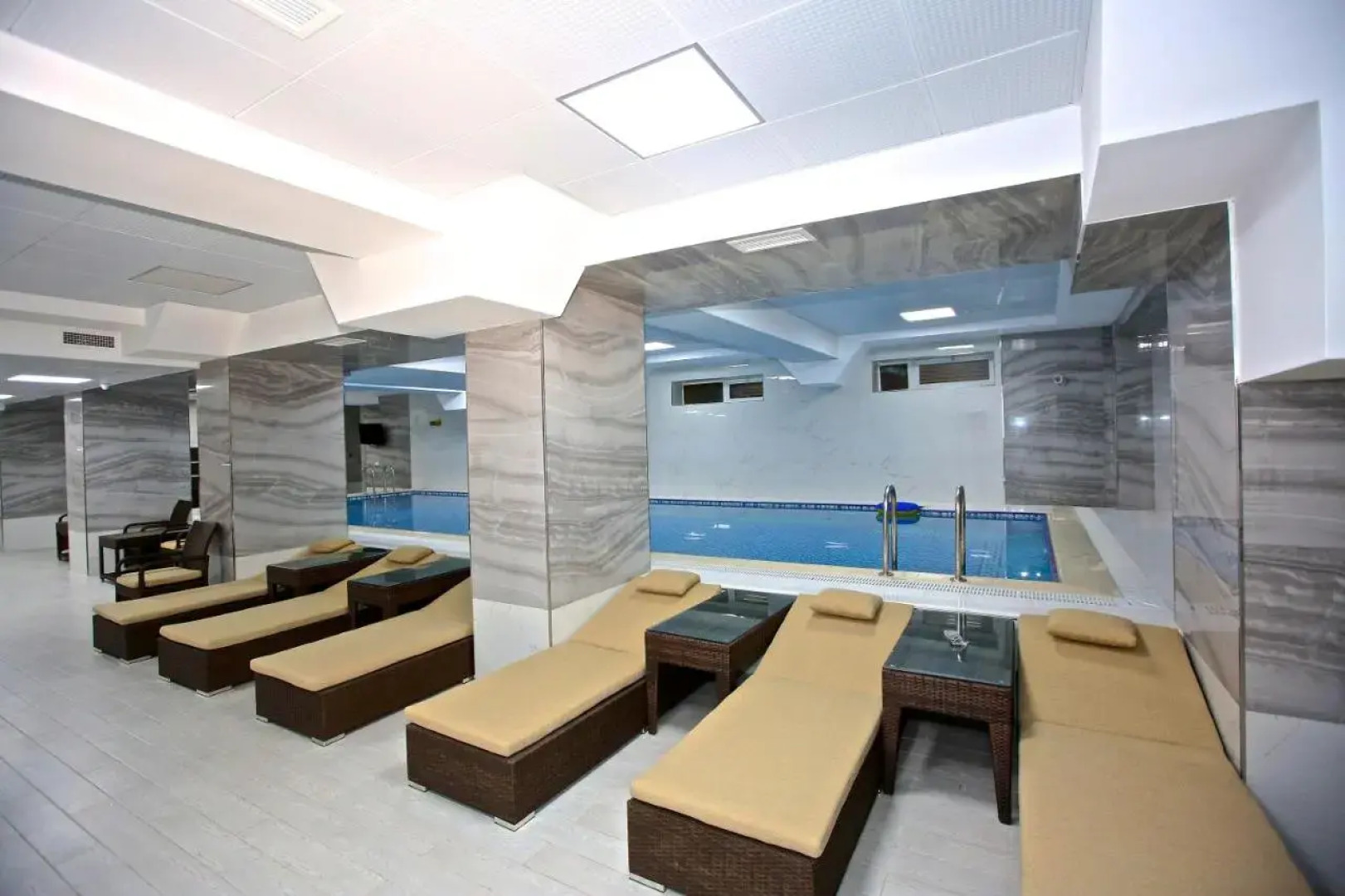 Отель Rusel Park