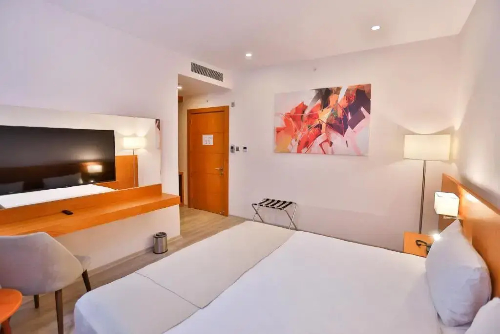 Отель Caddemm Inn