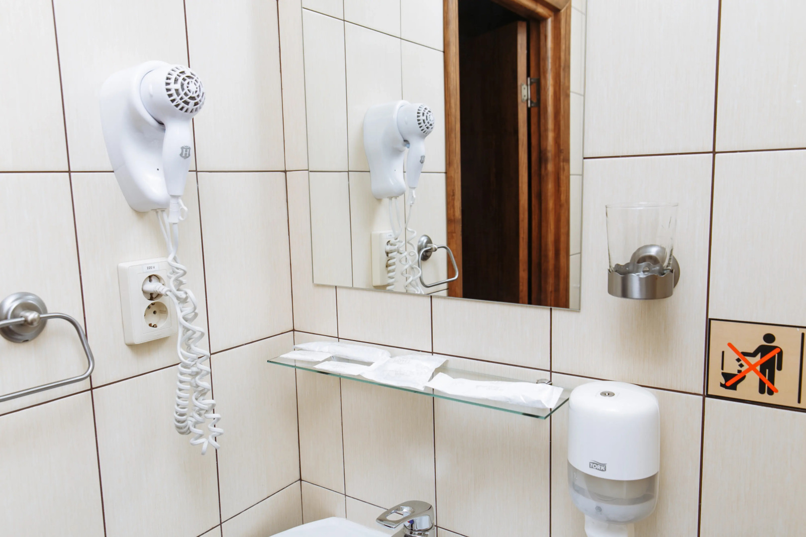 Отель На старом месте