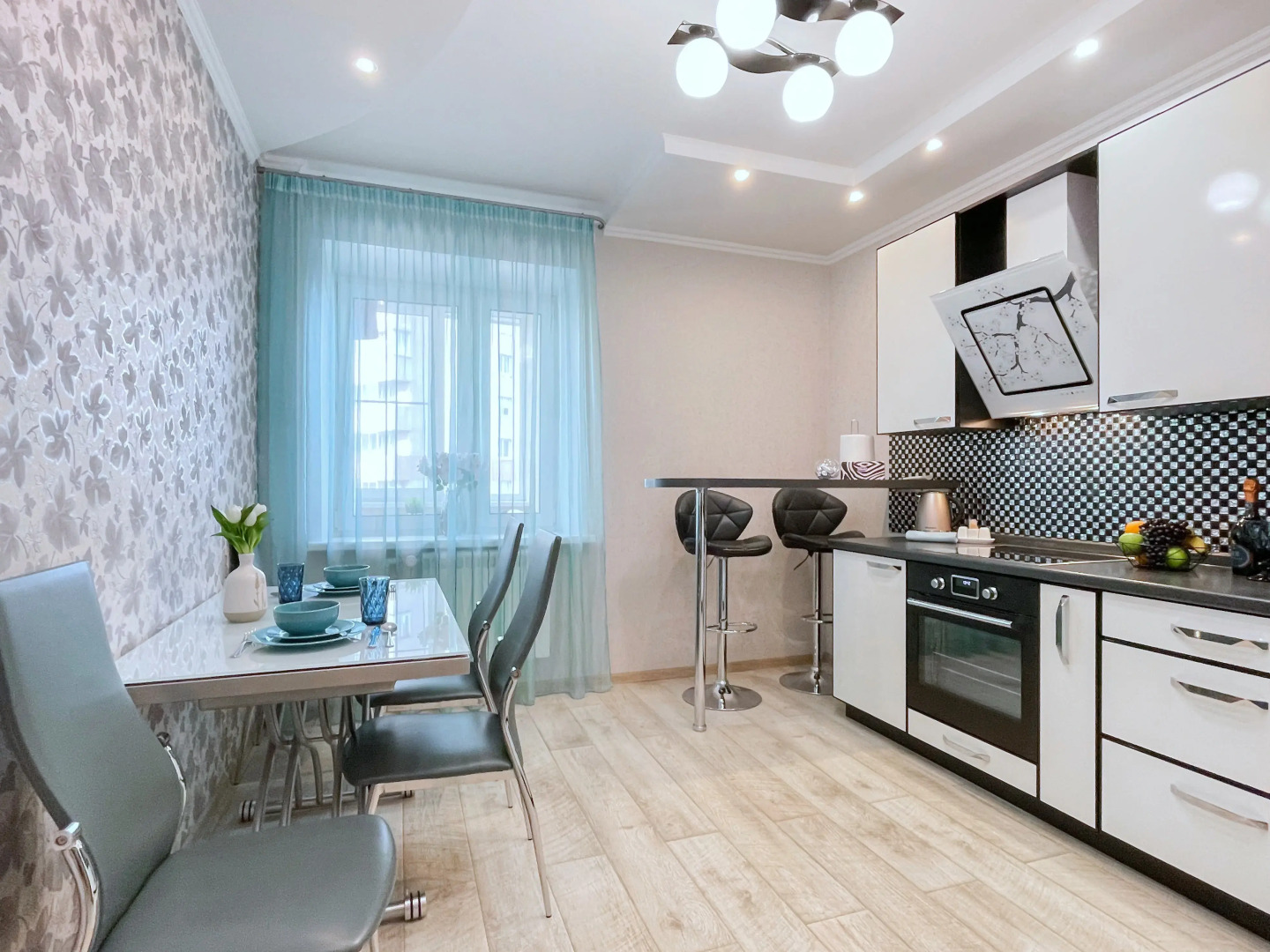 Апартаменты на Чугунова