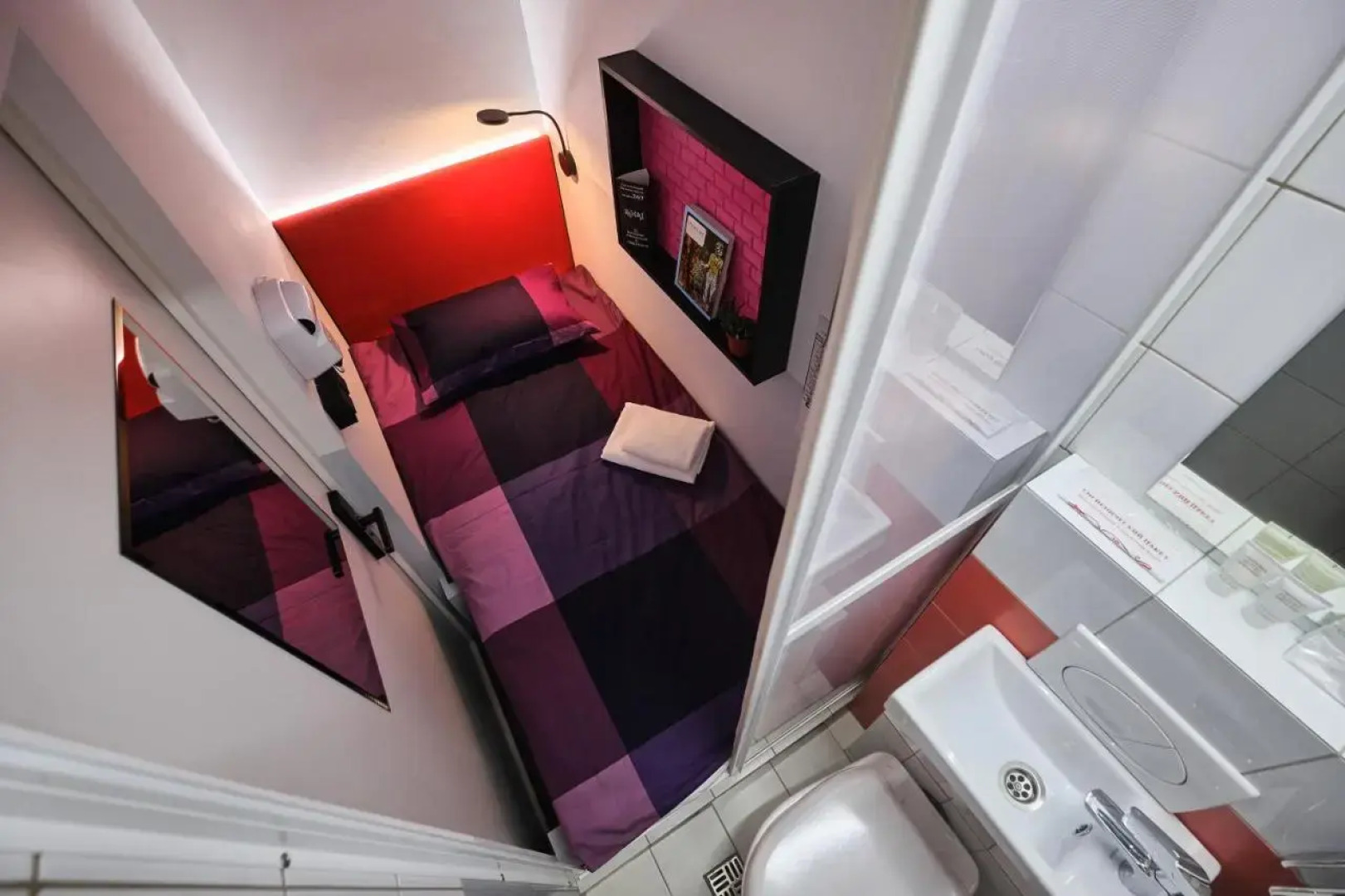 Капсульный отель СтритАрт