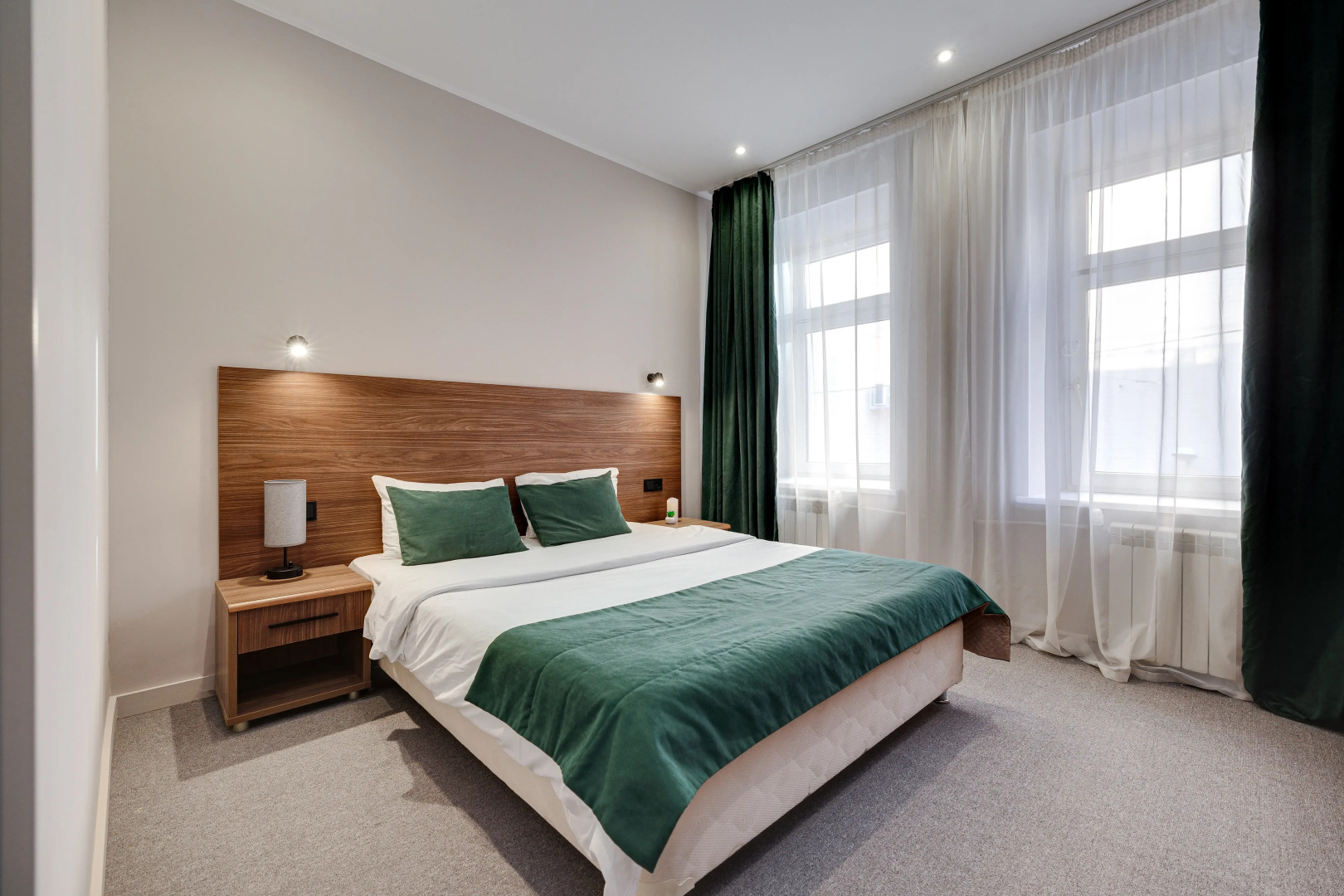 Отель Seven Hills на Брестской