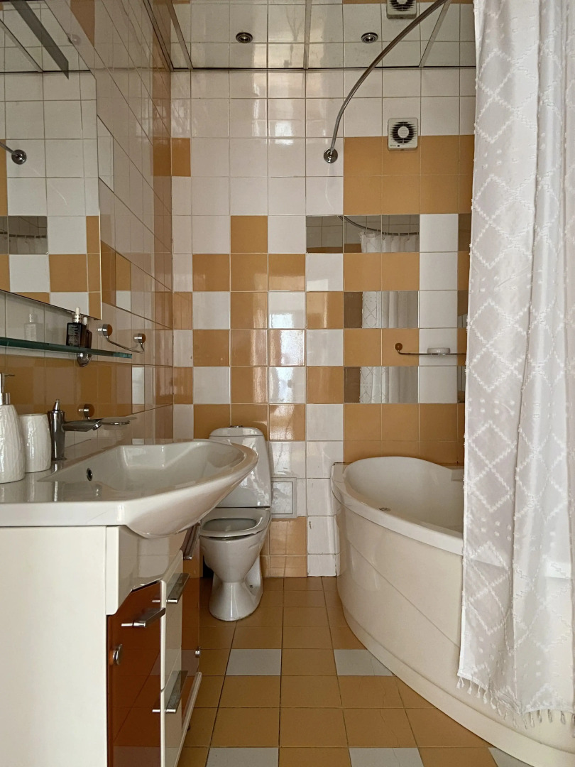 Апартаменты Двухкомнатные возле Университета